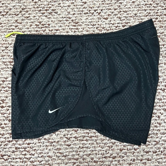 Nike Pants - Woman's Nike‎ shorts